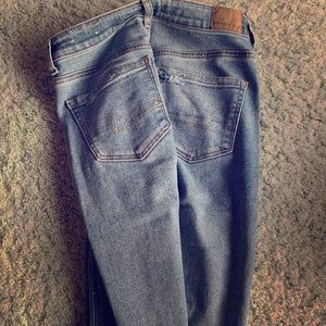 American Eagle MOM Jeans Size 4